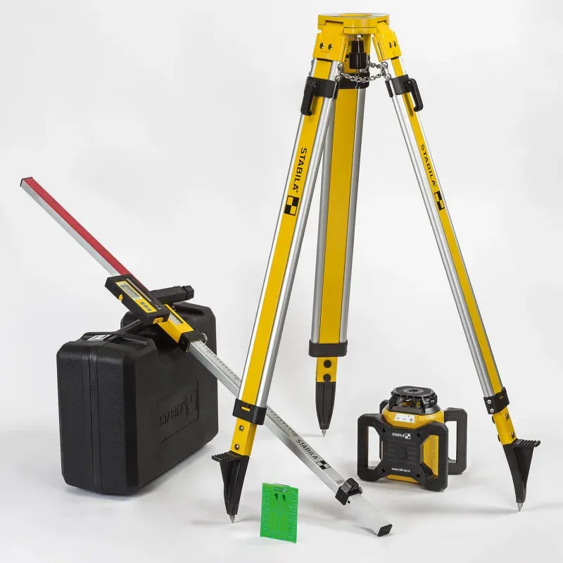 Ensemble niveau laser rotatif LAR-160G VERT, récepteur REC 160 RG avec support, plaque cible, trépied de construction BST-S, tige élévatrice haut-bas, coffret de transport, 2 piles D 1,5 V, 2 piles AA 1,5 V