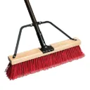 Ryno Balai-brosse 24" fibres moyennes PVC avec manche 60" boulonné et renforts - assemblé